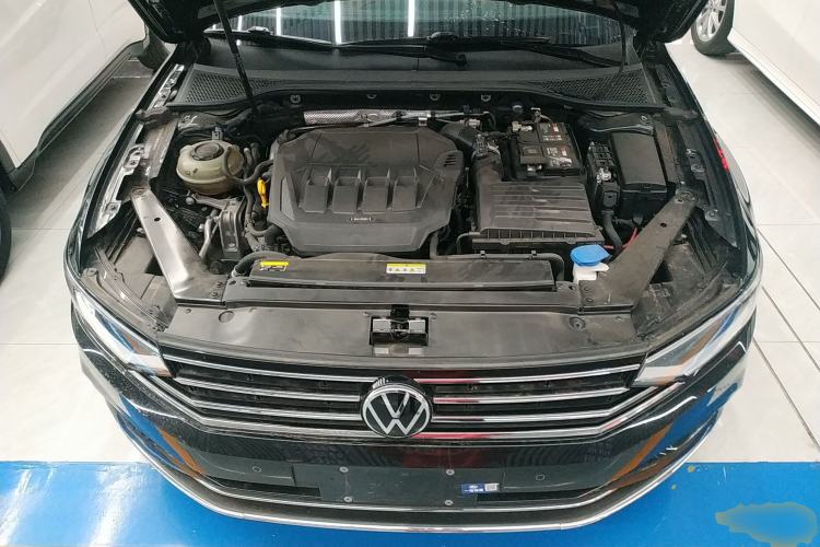 Used Volkswagen Magotan 2020 330TSI DSG Luxury Edition Engine Bay