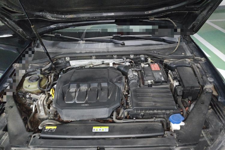 Used Volkswagen Magotan 2020 330TSI DSG Leading Model Engine Bay
