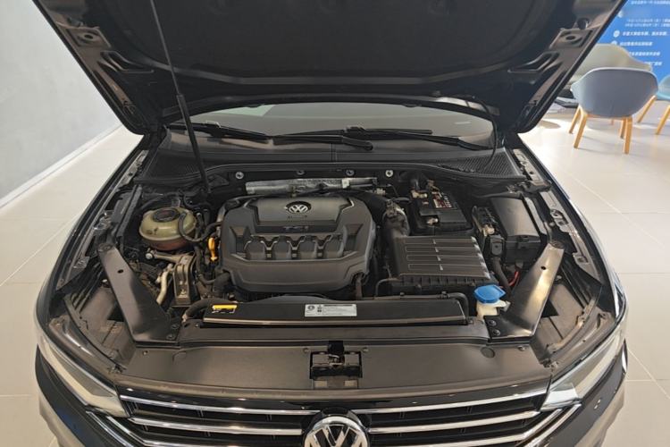 Used Volkswagen Magotan 2020 330TSI DSG Luxury Edition Engine Bay