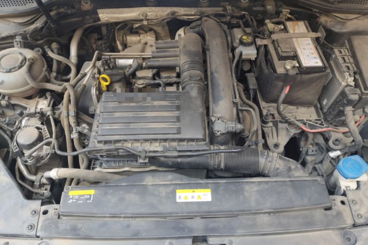 Used Volkswagen Magotan 2020 280TSI DSG Comfort Edition Engine Bay