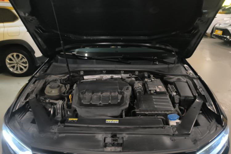 Used Volkswagen Magotan 2020 330TSI DSG Luxury Edition Engine Bay