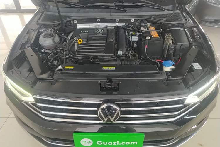 Used Volkswagen Magotan 2020 280TSI DSG Comfort Edition Engine Bay