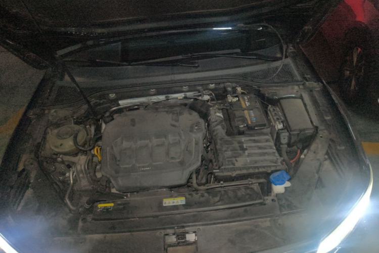 Used Volkswagen Magotan 2020 330TSI DSG Luxury Edition Engine Bay