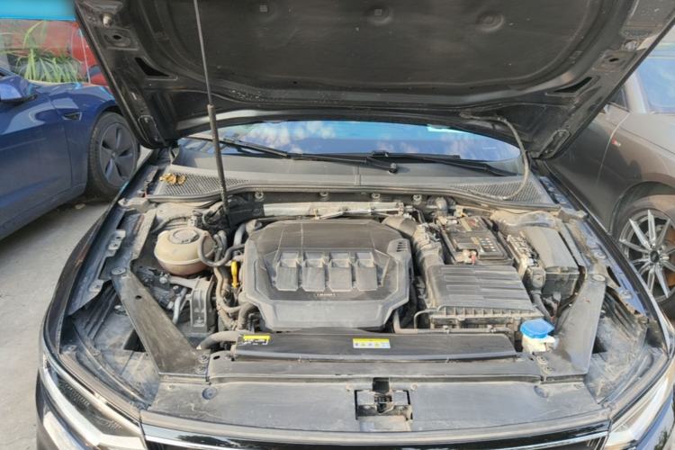 Used Volkswagen Magotan 2020 330TSI DSG Luxury Edition Engine Bay