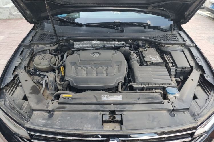 Used Volkswagen Magotan 2020 330TSI DSG Luxury Edition Engine Bay