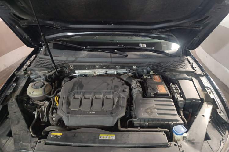 Used Volkswagen Magotan 2020 330TSI DSG Luxury Edition Engine Bay