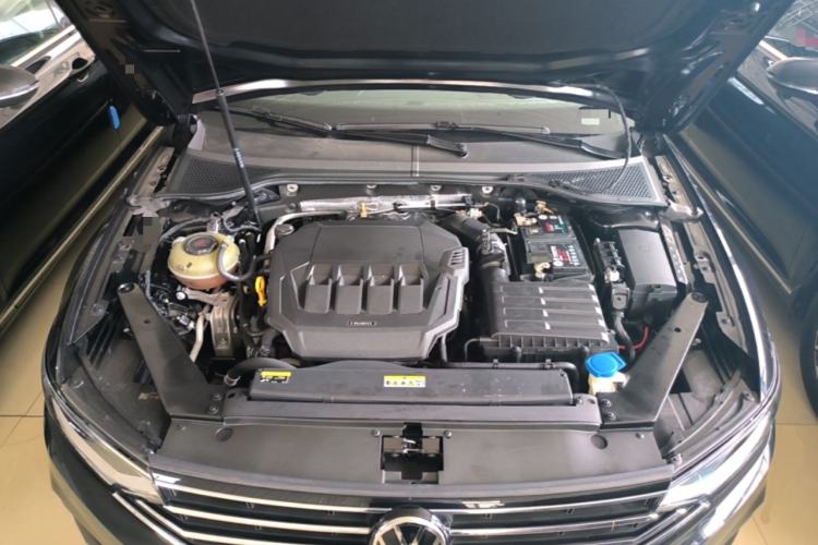 Used Volkswagen Magotan 2020 330TSI DSG Luxury Edition Engine Bay