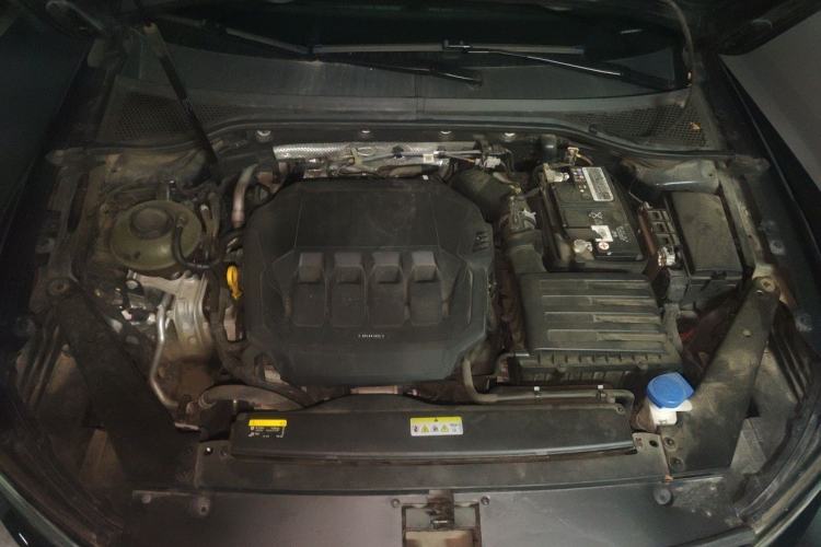 Used Volkswagen Magotan 2020 330TSI DSG Luxury Edition Engine Bay