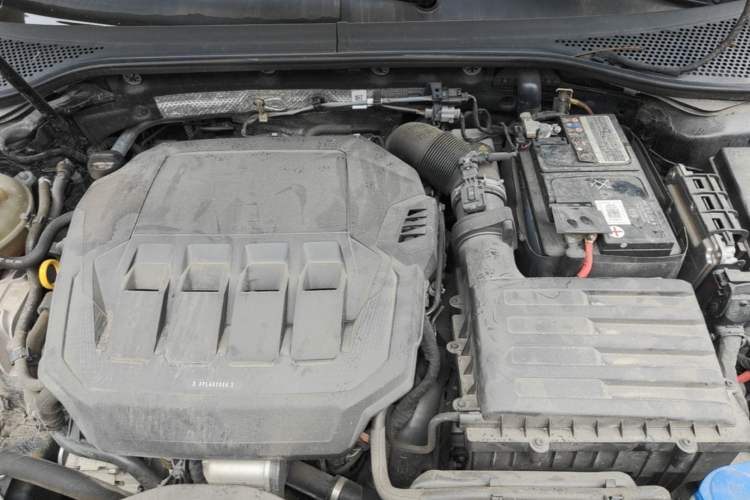 Used Volkswagen Magotan 2020 330TSI DSG Leading Model Engine Bay