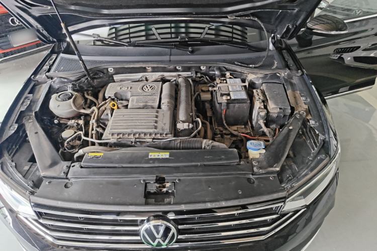 Used Volkswagen Magotan 2020 280TSI DSG Comfort Edition Engine Bay