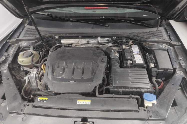 Used Volkswagen Magotan 2020 330TSI DSG Luxury Edition Engine Bay