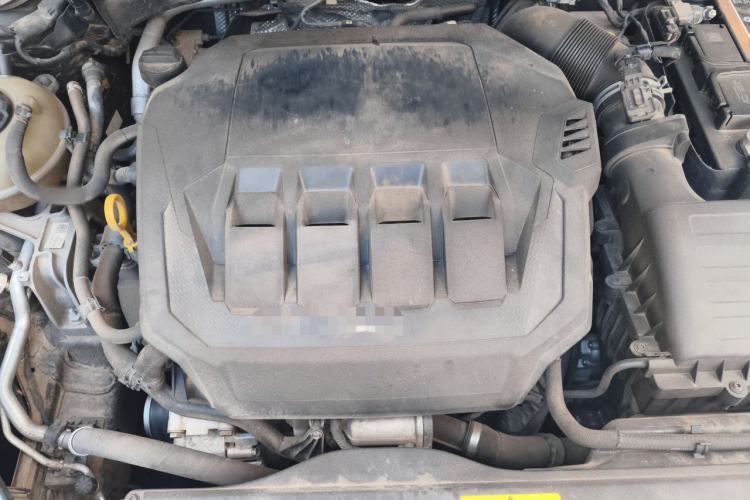 Used Volkswagen Magotan 2020 330TSI DSG Leading Model Engine Bay