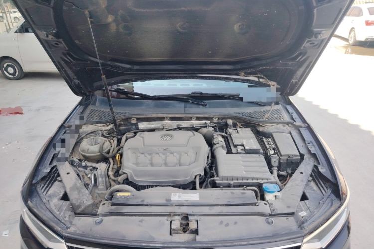Used Volkswagen Magotan 2020 330TSI DSG Luxury Edition Engine Bay
