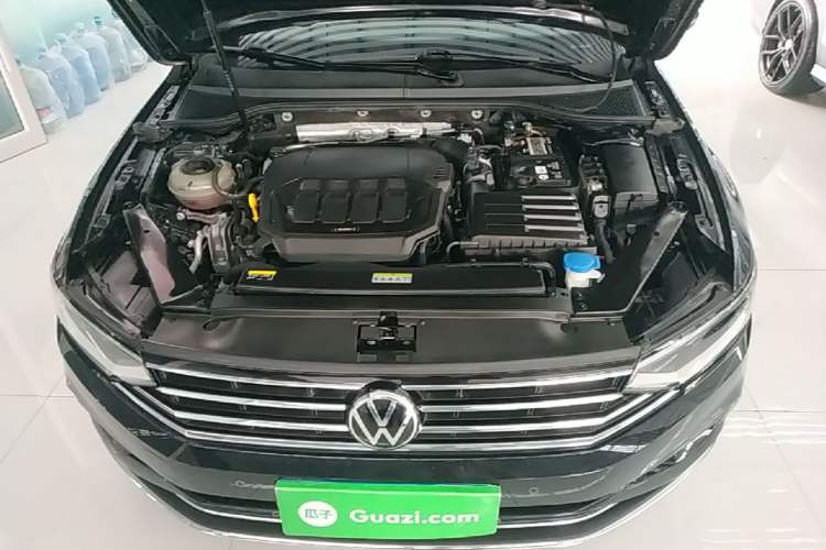 Used Volkswagen Magotan 2020 330TSI DSG Luxury Edition Engine Bay
