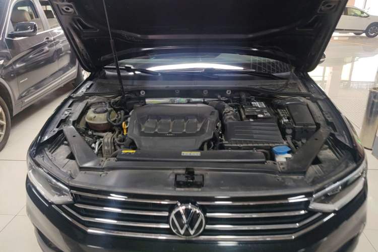 Used Volkswagen Magotan 2020 330TSI DSG Luxury Edition Engine Bay
