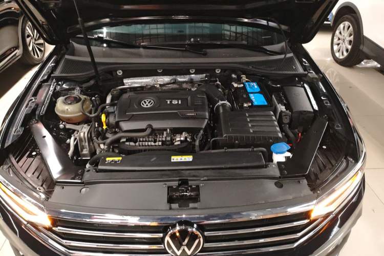 Used Volkswagen Magotan 2020 380TSI DSG Luxury Version Engine Bay