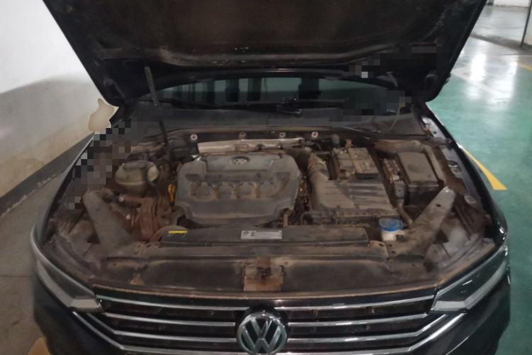 Used Volkswagen Magotan 2020 330TSI DSG Leading Model Engine Bay