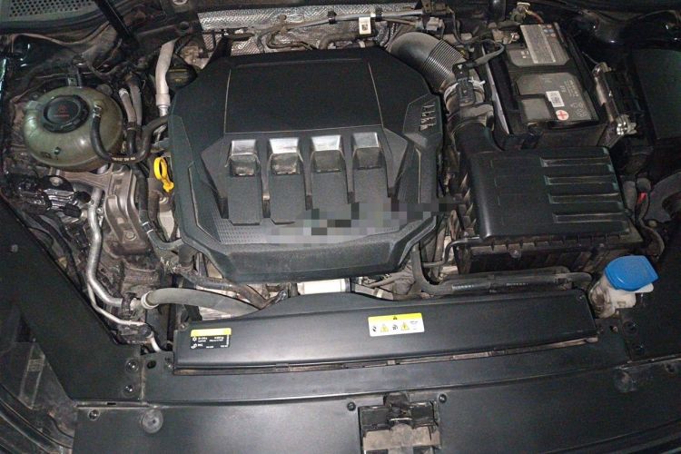 Used Volkswagen Magotan 2020 330TSI DSG Leading Model Engine Bay