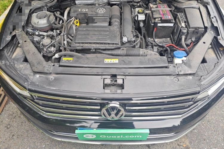 Used Volkswagen Magotan 2020 280TSI DSG Comfort Edition Engine Bay
