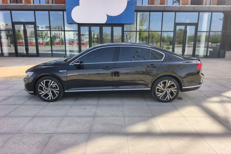 Used Volkswagen Magotan 2020 330TSI DSG Luxury Edition Exterior 1