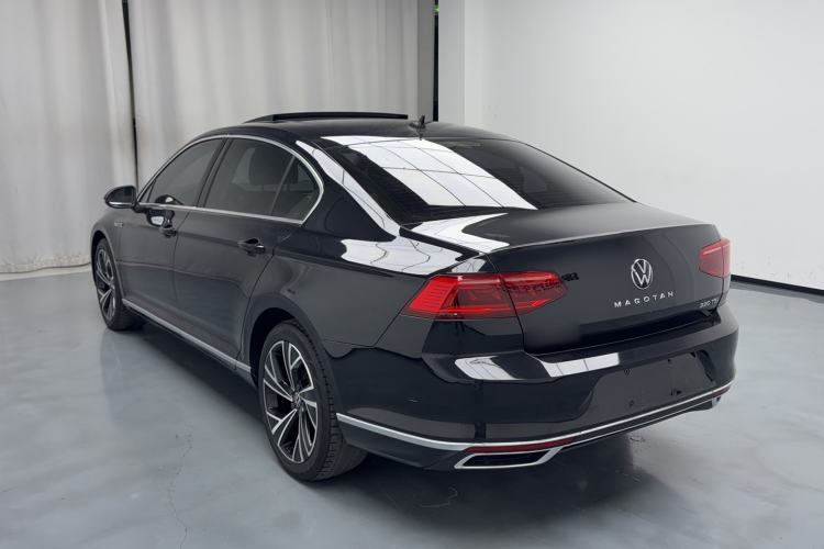 Used Volkswagen Magotan 2020 330TSI DSG Luxury Edition Exterior 1