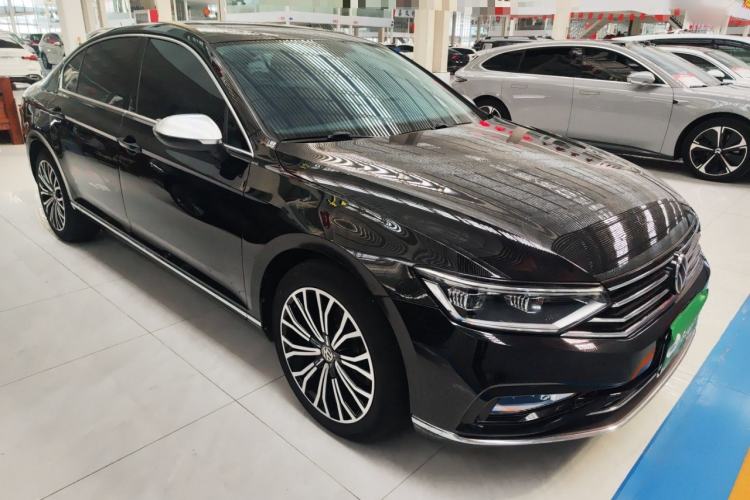 Used Volkswagen Magotan 2020 330TSI DSG Leading Model Exterior 1
