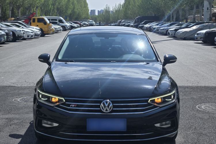 Used Volkswagen Magotan 2020 330TSI DSG Leading Model Exterior 1