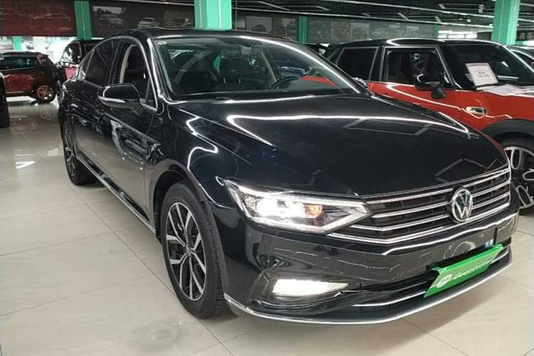 Used Volkswagen Magotan 2020 330TSI DSG Leading Model Exterior 1
