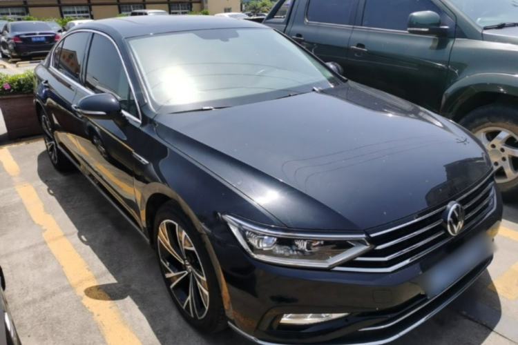 Used Volkswagen Magotan 2020 330TSI DSG Luxury Edition Exterior 1