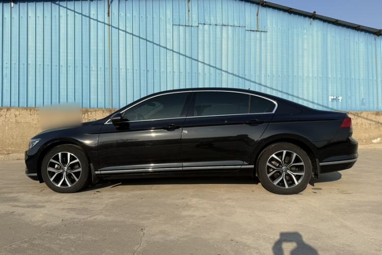 Used Volkswagen Magotan 2020 330TSI DSG Leading Model Exterior 1