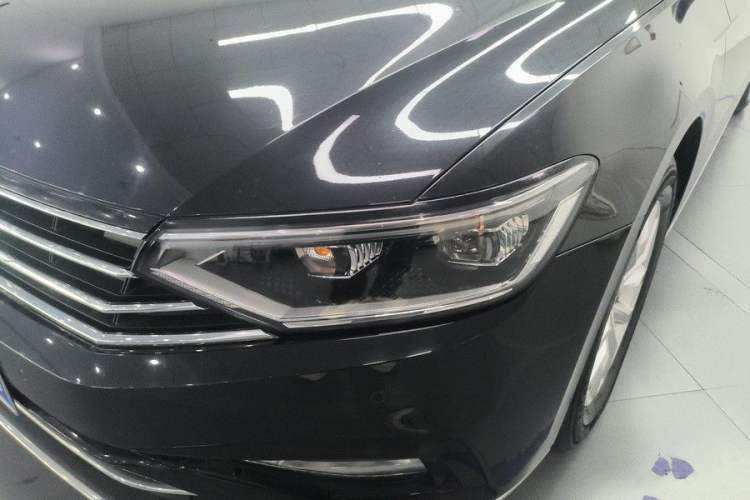 Used Volkswagen Magotan 2020 280TSI DSG Comfort Edition Exterior 1