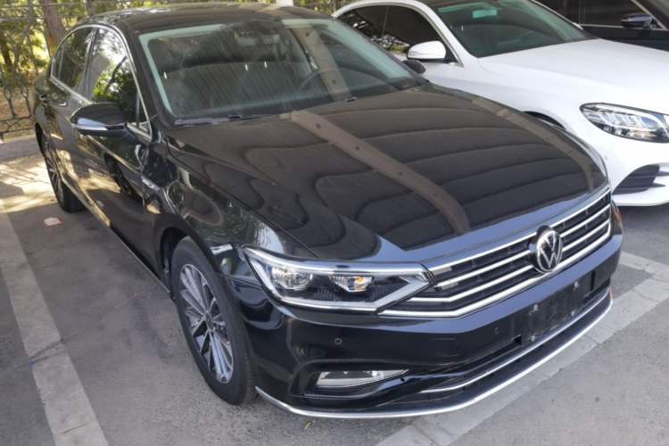 Used Volkswagen Magotan 2020 330TSI DSG Luxury Edition Exterior 1