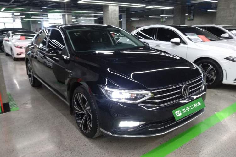 Used Volkswagen Magotan 2020 330TSI DSG Luxury Edition Exterior 1
