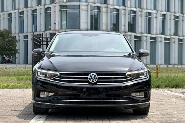 Used Volkswagen Magotan 2020 330TSI DSG Leading Model Exterior 1