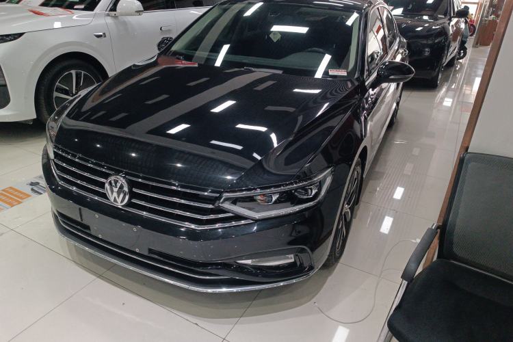Used Volkswagen Magotan 2020 330TSI DSG Leading Model Exterior 1