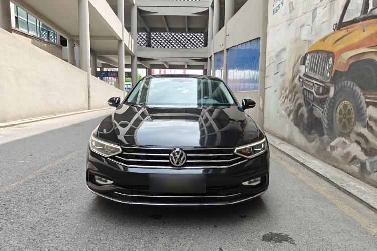 Used Volkswagen Magotan 2020 330TSI DSG Leading Model Exterior 1