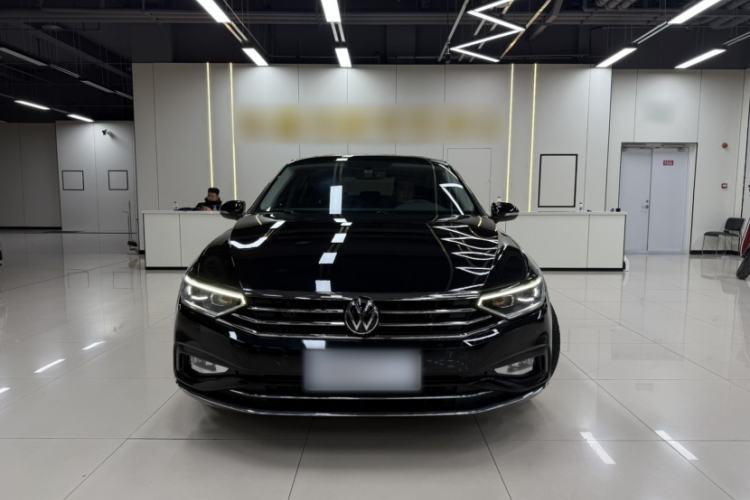 Used Volkswagen Magotan 2020 330TSI DSG Luxury Edition Exterior 1