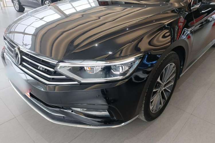 Used Volkswagen Magotan 2020 330TSI DSG Luxury Edition Exterior 1