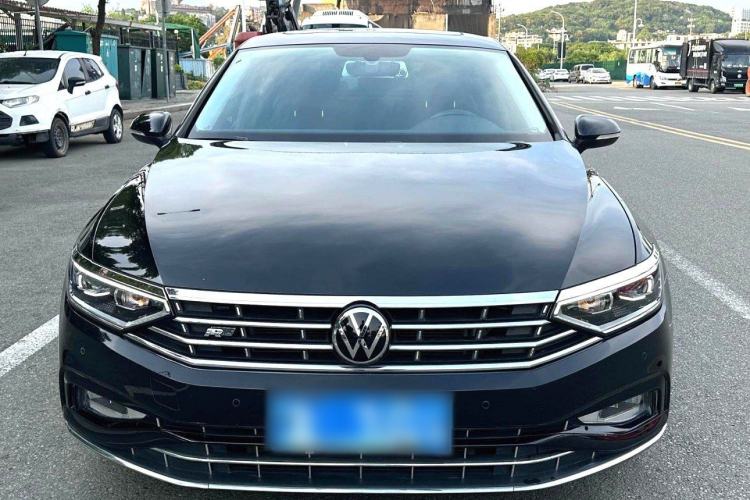 Used Volkswagen Magotan 2020 330TSI DSG Leading Model Exterior 1