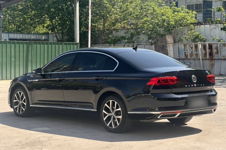 Used Volkswagen Magotan 2020 330TSI DSG Leading Model Exterior 1