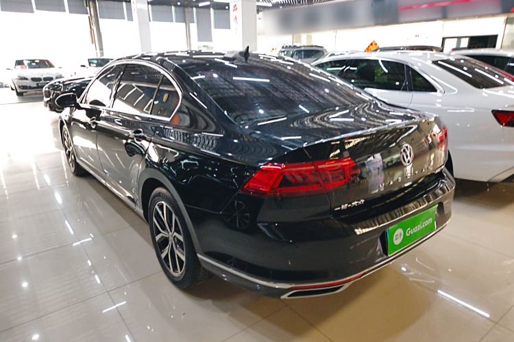 Used Volkswagen Magotan 2020 330TSI DSG Leading Model Exterior 2