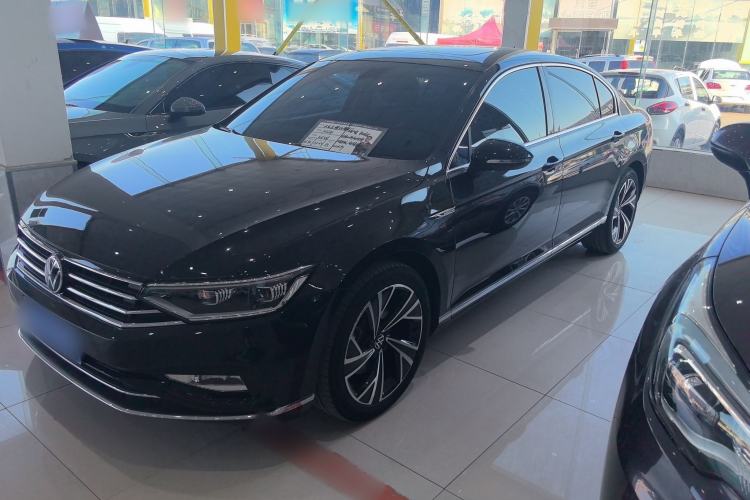 Used Volkswagen Magotan 2020 330TSI DSG Luxury Edition Exterior 2