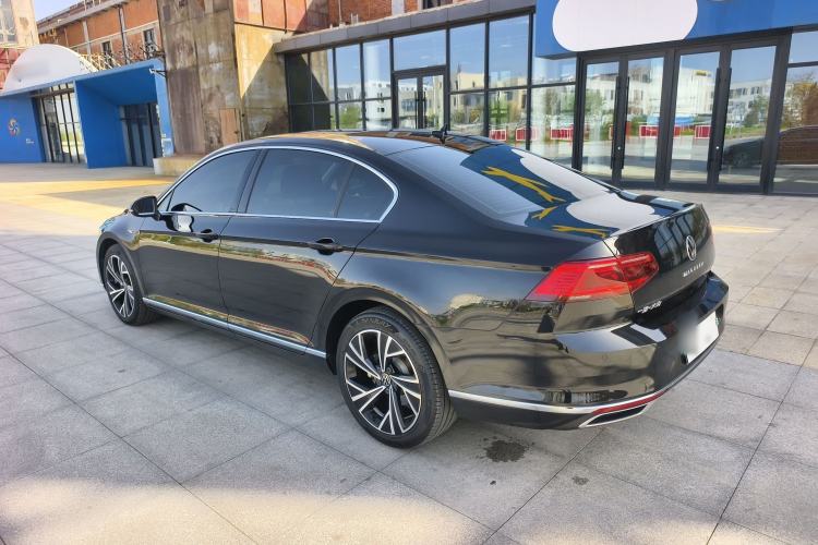 Used Volkswagen Magotan 2020 330TSI DSG Luxury Edition Exterior 2