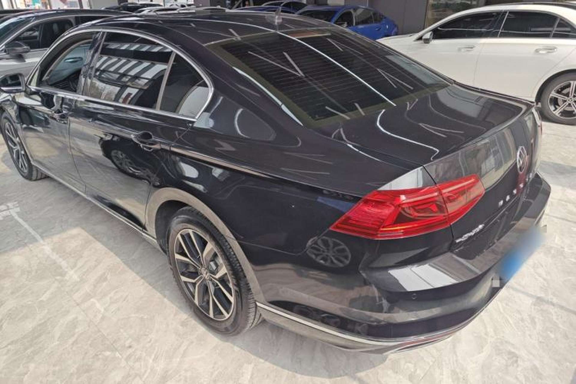 Used Volkswagen Magotan 2020 330TSI DSG Leading Model Exterior 2