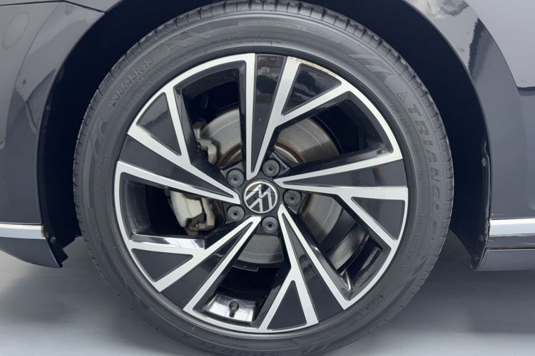 Used Volkswagen Magotan 2020 330TSI DSG Luxury Edition Exterior 2
