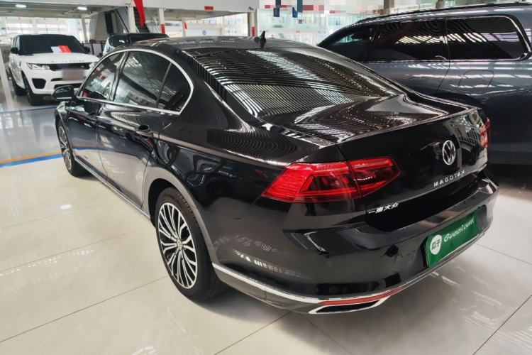 Used Volkswagen Magotan 2020 330TSI DSG Leading Model Exterior 2