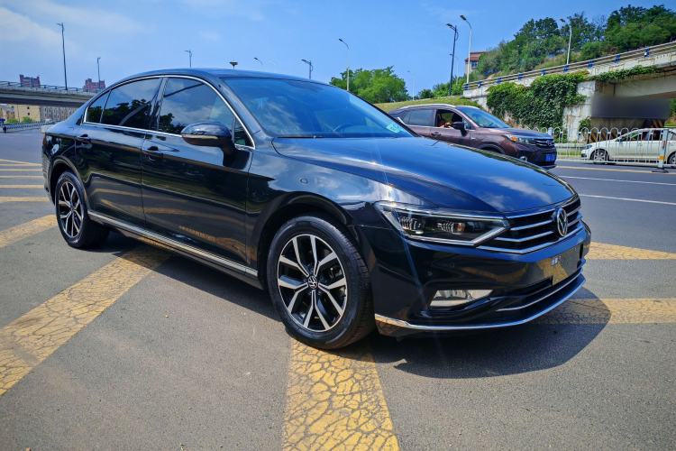 Used Volkswagen Magotan 2020 330TSI DSG Leading Model Exterior 2