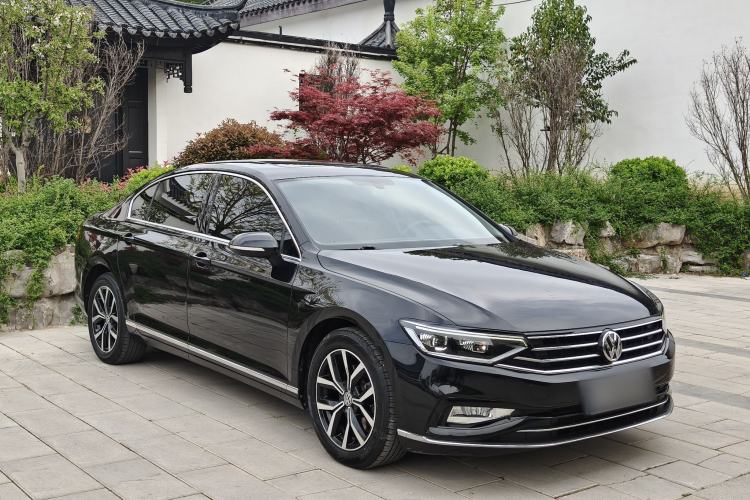 Used Volkswagen Magotan 2020 330TSI DSG Leading Model Exterior 2