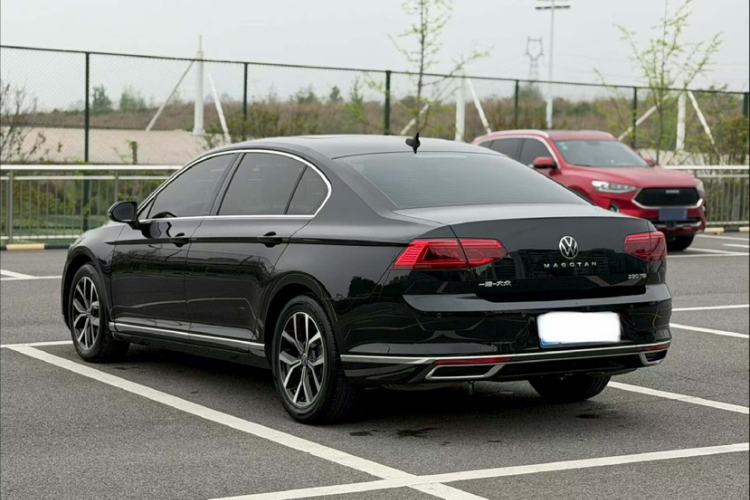 Used Volkswagen Magotan 2020 330TSI DSG Leading Model Exterior 2