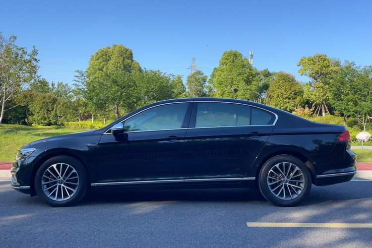 Used Volkswagen Magotan 2020 380TSI DSG Luxury Version Exterior 2